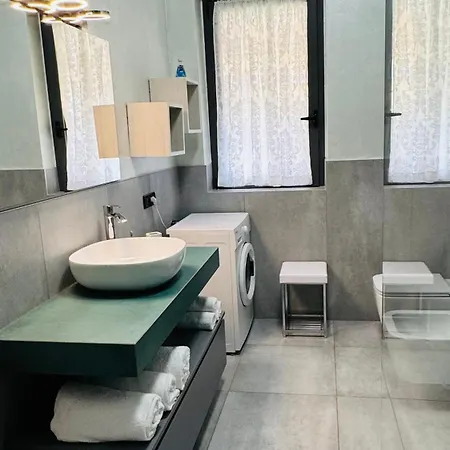 Crystal's House 佩斯基耶拉德加达